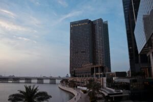 Read more about the article Where to Stay in Abu Dhabi: Hotels & Airbnb